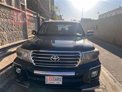 تۆیۆتا لاند کروزەر